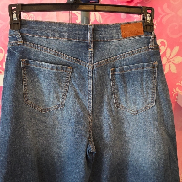 Classic Blue Women's Cropped Jeans - Picture 3 of 3
